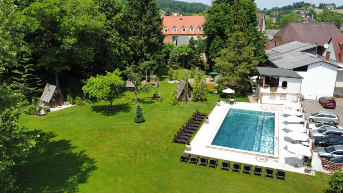 Gartenhotel Kloepferkeller Eibiswald Екстер'єр фото