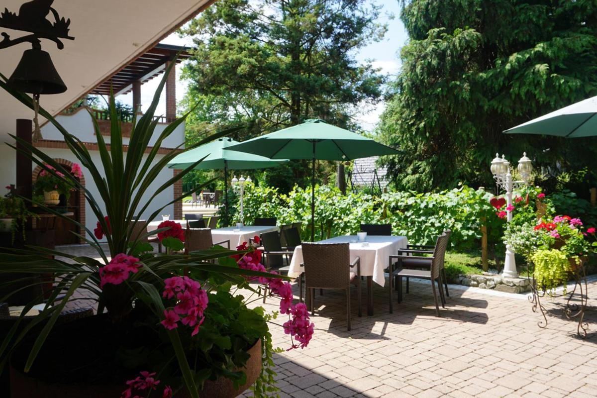 Gartenhotel Kloepferkeller Eibiswald Екстер'єр фото